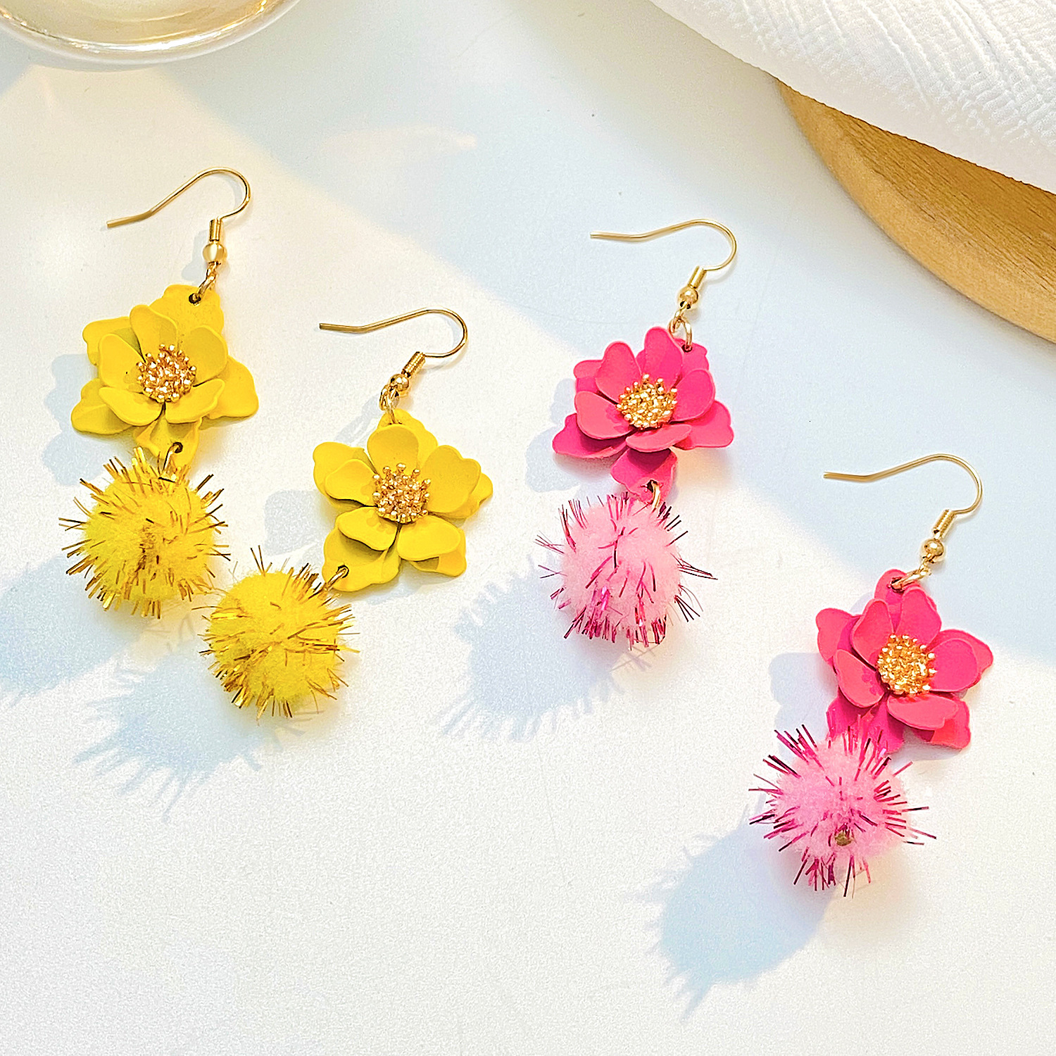 New Colorful Matte Flower For Women Creative Design Gold Thread Pom-Pom Petal Drop Earrings