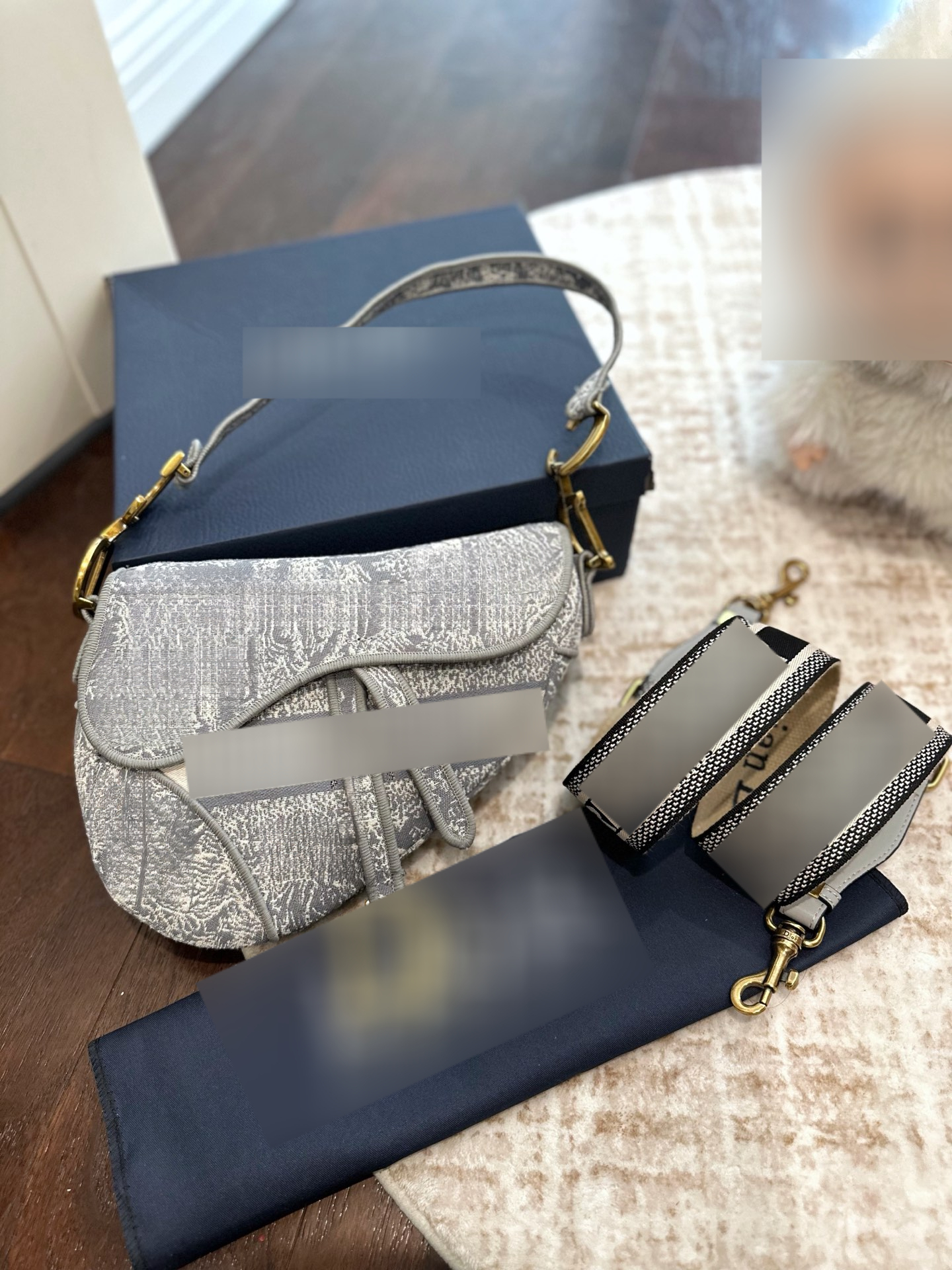 Best-selling saddle-style handbag designed by a designer, fashionable and trendy, with high-end texture, single-shoulder bag, luxury handbag, women�