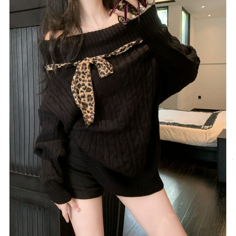2025 autumn and winter new off shoulder design slim knit sweater Korean leopard design print lace up lazy style women's off shoulder designer pul