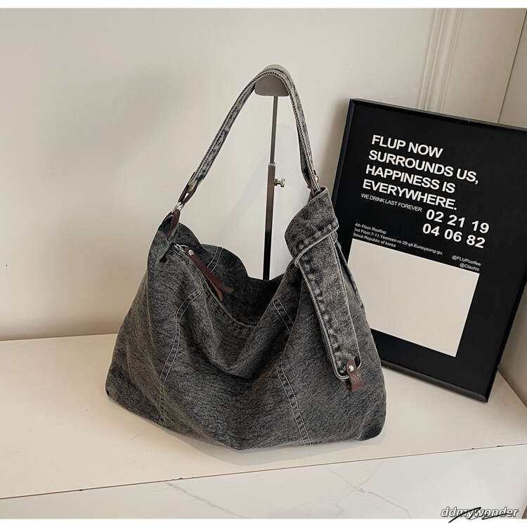 Winter High-Value New Canvas Denim Fashion Single Shoulder Crossbody Large Capacity Unisex School Bag