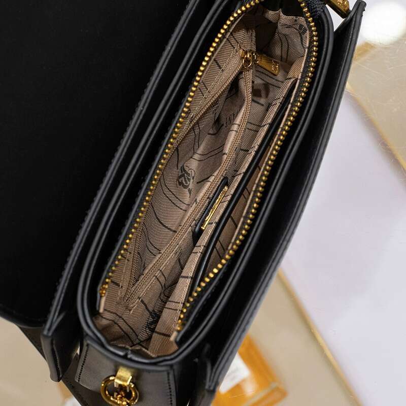 Hong Kong Genuine Leather Handbag For Women In , New Fashionable Beauty Trendy Shoulder Crossbody Square Bag, Small Bag