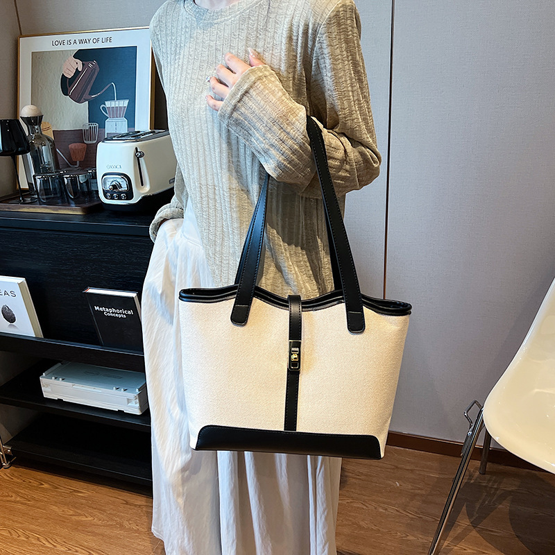 Free shipping designer Commuting Bag Fashion Handbag Trendy Women Bag Large Capacity Retro Versatile Shoulder Bag Canvas Elegant Tote Bag