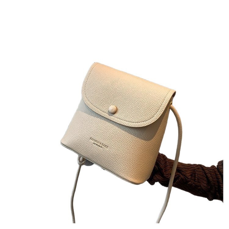 Free shipping designer TikTok Trendy New Bucket Bag for Women Lightweight Crossbody Bag Casual Shoulder Bag Versatile Summer Ultra-Soft Phone Bag