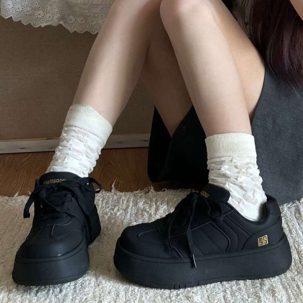 High-Quality Black Thick-Soled for Women with Skirts, 2025 Spring New Designer Shoe Sports Training Shoes