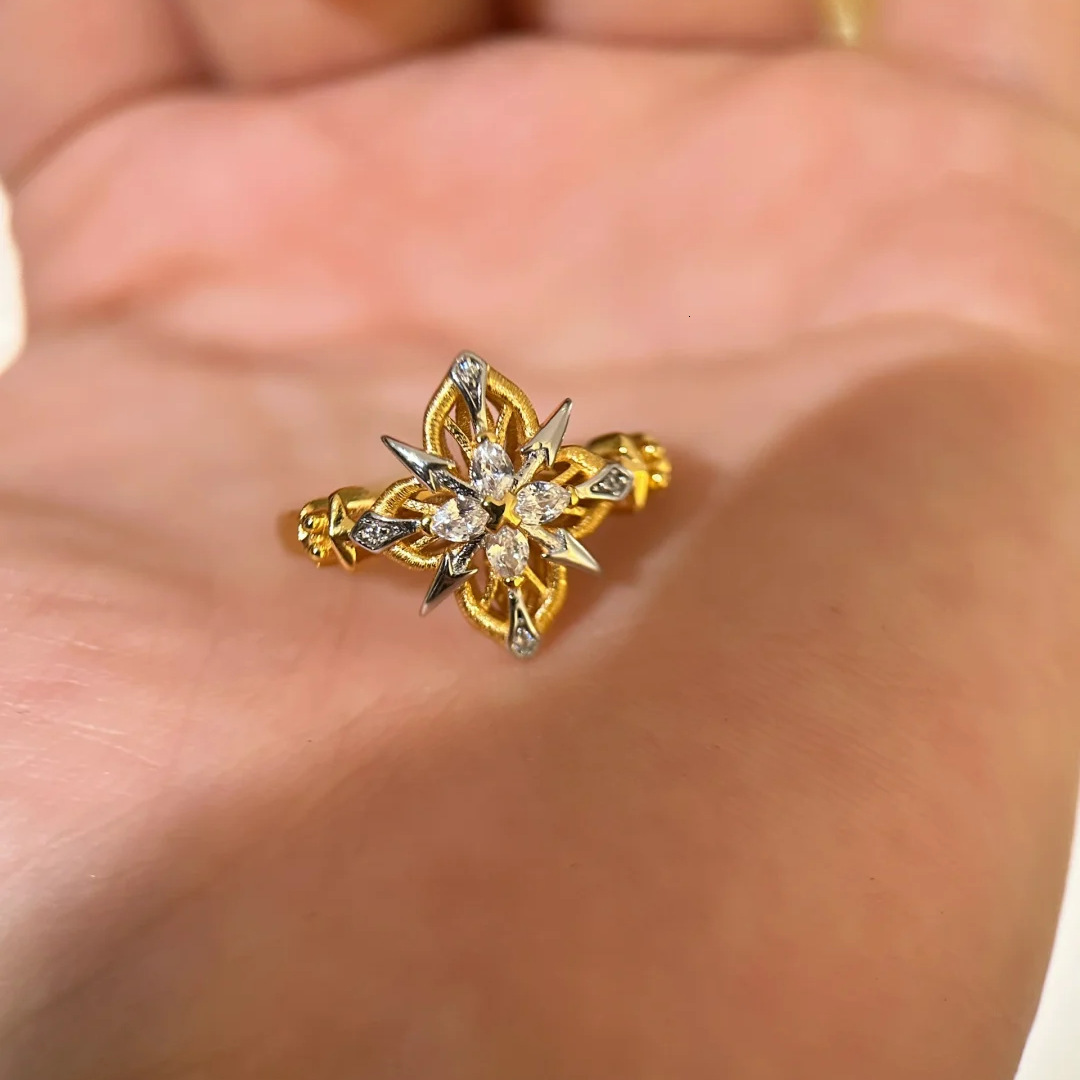 Luxury Brand Designer Jewelry Vintage Rebirth Beauty Antique Arrow Ring Old Money Style Retro Four-Leaf Clover Thorn Brushed Diamond Ring
