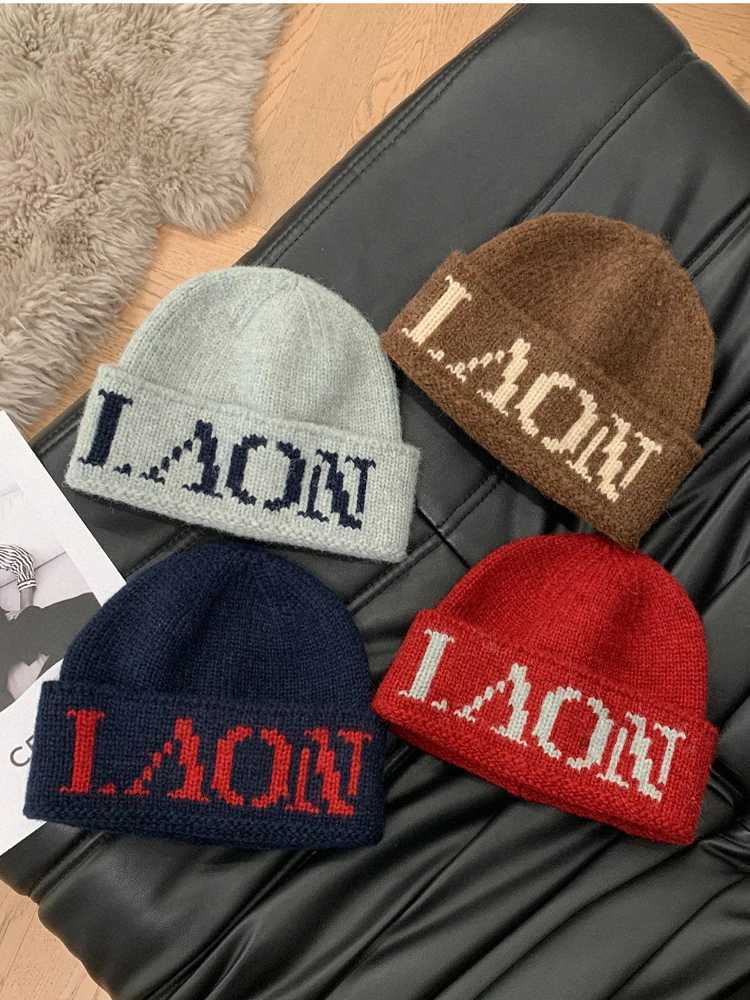 2025 New Big Head Woolen Hat for Men and Women in Autumn and Winter Face Showing Small Letter Knitted Hat Red Warm Hat Cold HatXJ250910