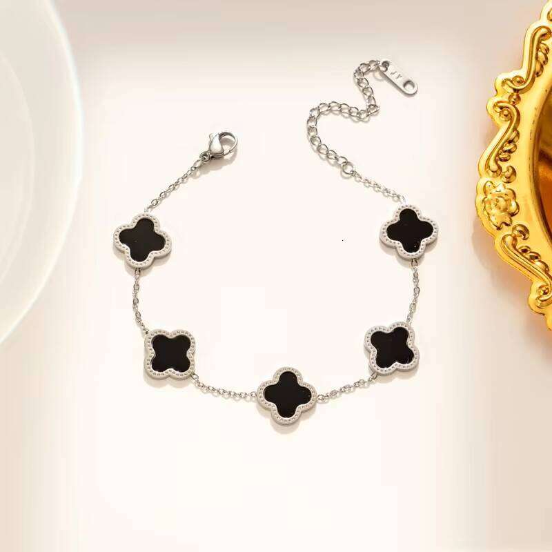Four Leaf Bracelet Clover Set Non Famous Brand Fashion Wholesale Gold Plated Lady Designer Jewelry