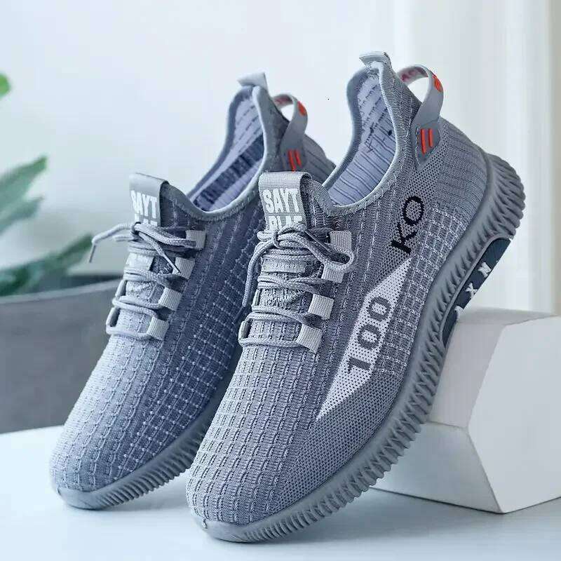 Outdoor Men's Shoes Soft Soled Casual Shoes for Men Fall Winter Mesh Breathable Mens Sneakers Male Running Shoes Tenis Masculino