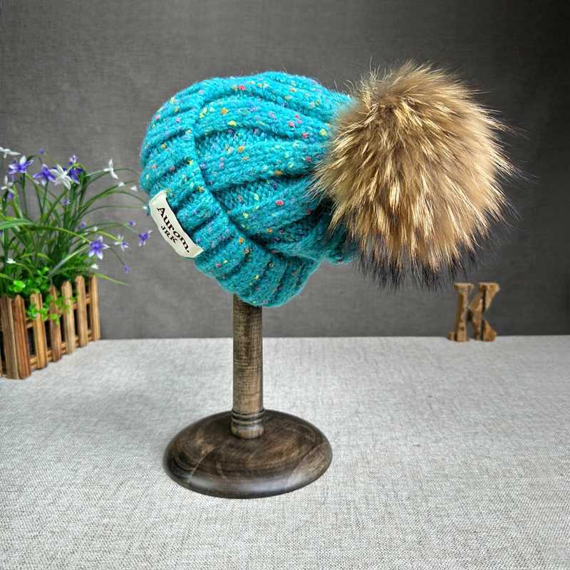 Fashion raccoon fur pompom hat for women High quality mixColor Beanies Winter Hats for women Warm Female beaniesXJ250910