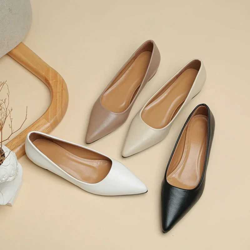 New Pointed Toe Shallow Mouth Square Heel Small Leather Shoes Womens Elegant Fashion High Heels Dress Shoes Zapatos Mujer W250910