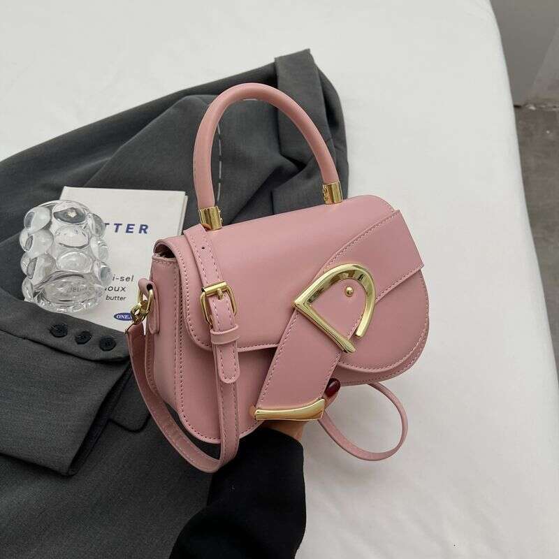 Advanced New Women's Small And Versatile Crossbody Bag, Fashionable Handheld Saddle Bag