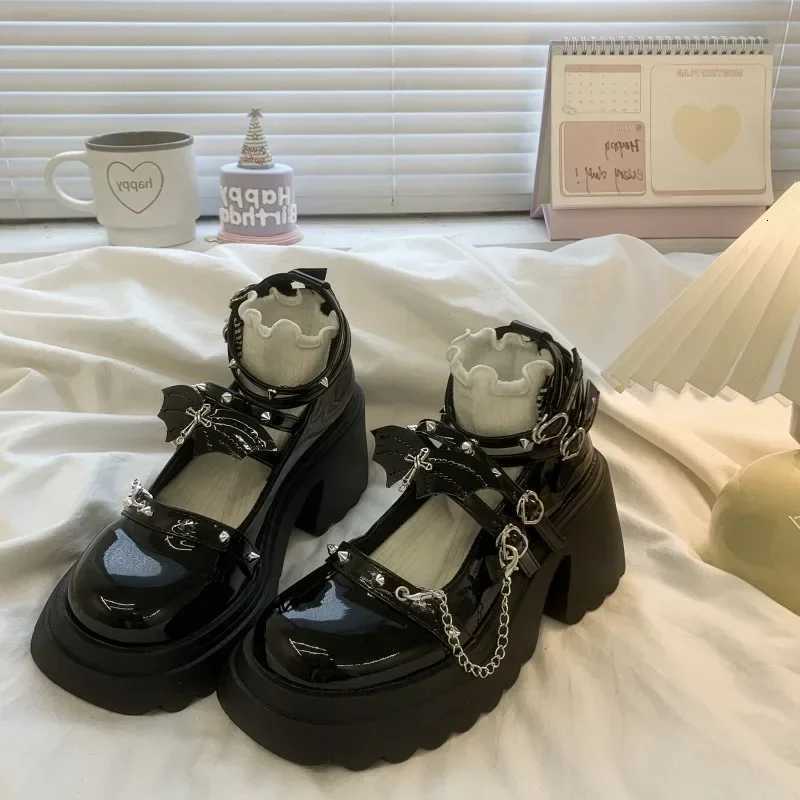 Mary Jane Shoes Female 2025 Fashion Buckle Strap Womens High Heels Fashion Chain Shoes Women Casual Round Toe Platform Heels W250910