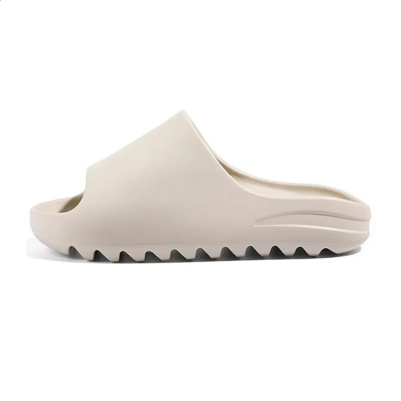 Summer Clogs Fashion Soft Bottom Beach Men Slippers Womens Sandals Nurse Sabot EVA Slides Breathable Shoes 250909