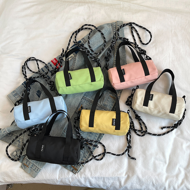 Luxury Free Shipping Bag Summer Mountain Style Mini Crossbody Bag Designer Bag Trendy Cool Decorative Pendant Earphone Mini Bag Oxford Cloth Original 