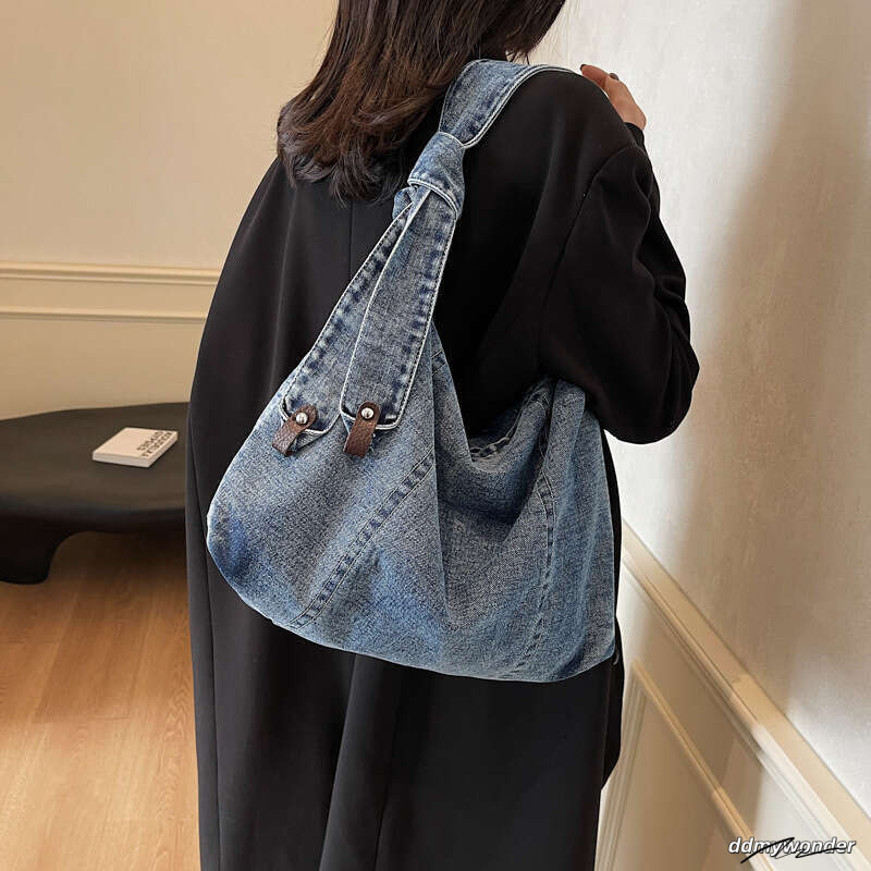 Winter High-Value New Canvas Denim Fashion Single Shoulder Crossbody Large Capacity Unisex School Bag