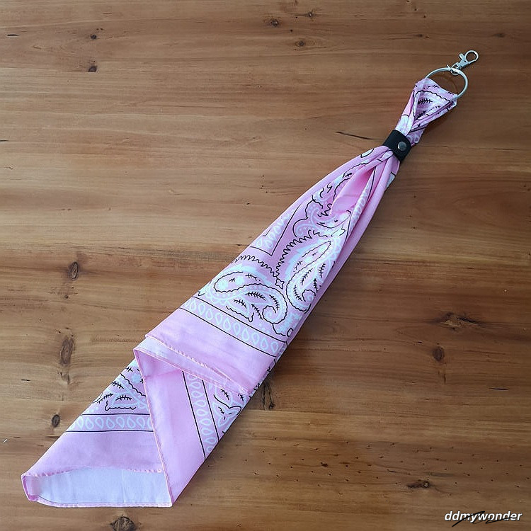 Trendy Keychain With Paisley Bandana Ribbon - Hip Hop Streetwear Style For Jeans And Pants