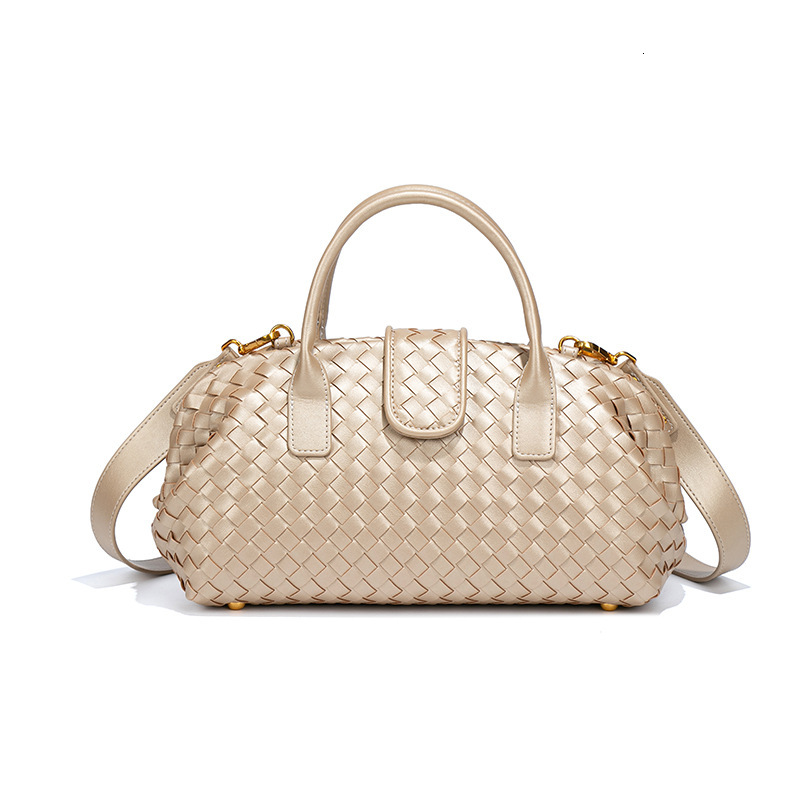 New Women's Woven Handbag High-end Crossbody Clip Horizontal Shell Classic Fashion Boston Bag
