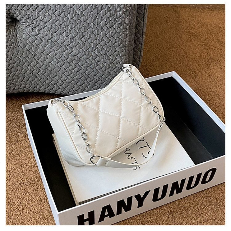 French Niche Bag New Super Designer Bag Popular Quilted Free Shipping Chain Shoulder Luxury Bag Underarm Bag High End Sense Women S Handbag