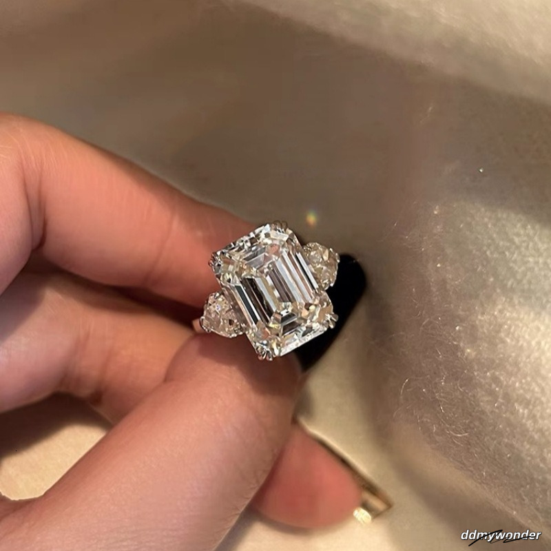 4Ct Moissanite Dia Wedding Rings Jewelry Stunning Real 100% Sterling Sier Emerald Cut Gemstones Party Eternity Women Bridal Ring For Lover Gift