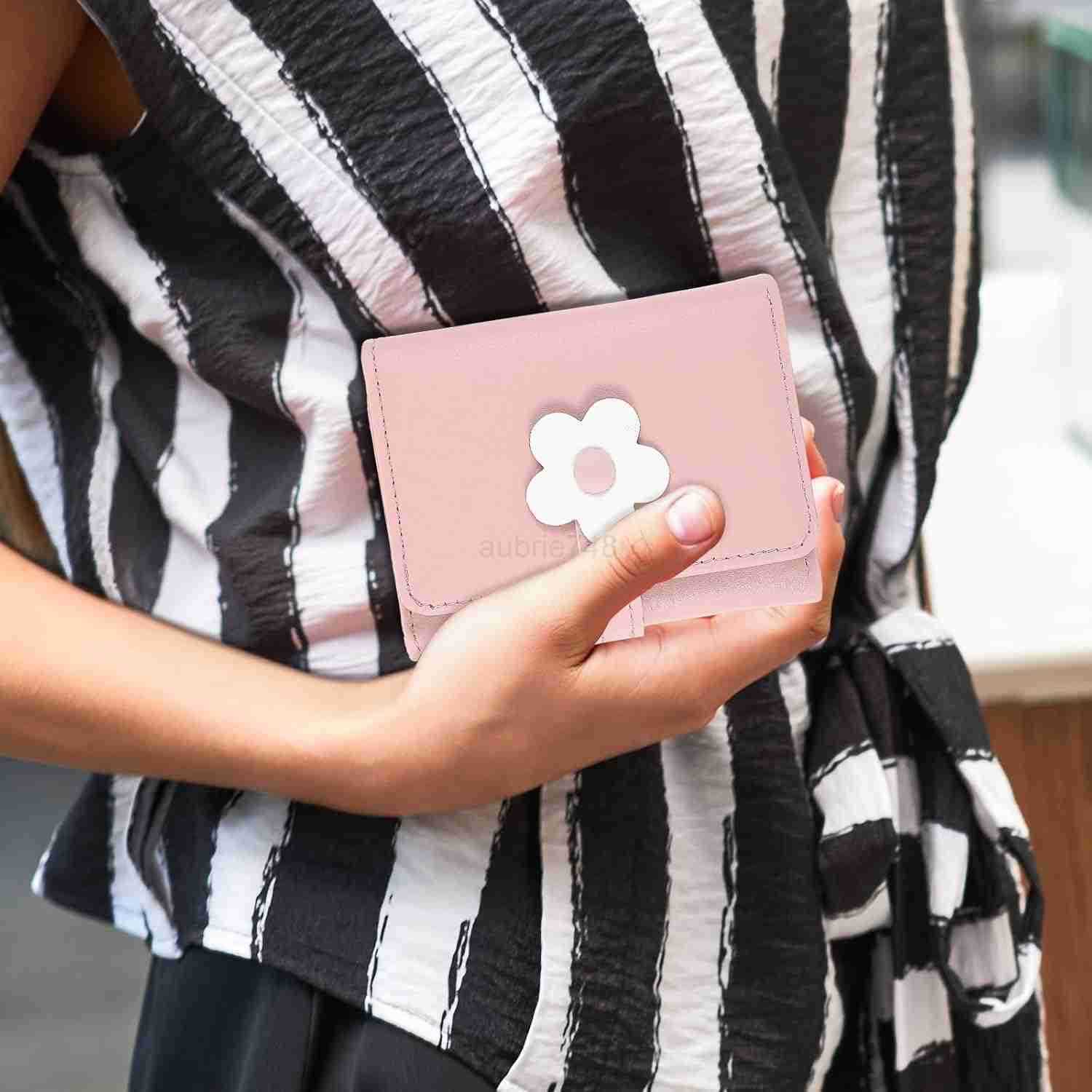 Cute Small Wallet for Teen Girl Trifold Wallets for Women flowers PU Leather Small Wallet Mini Leather Cash Pocket Card Holder Purse with Buckle Clear