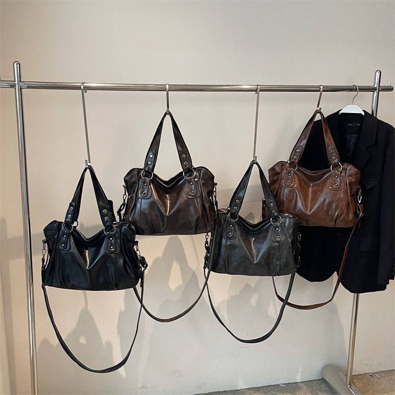 Free shipping designer European and American Retro Crossbody Bag for Women Casual High-End Niche Fashionable Versatile Commuter Bag Shoulder Bag Tote 