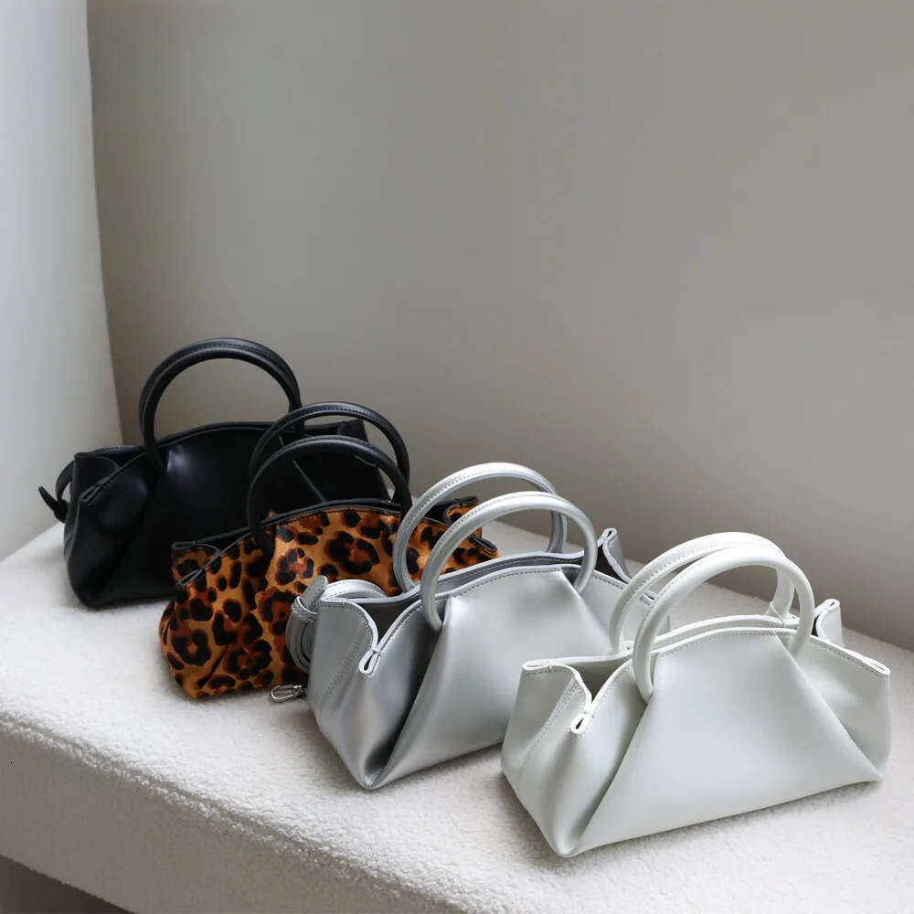 Korean Niche Circular Handheld Cloud Tote Sier Beige Color Plain Cow Leather Women Crossbody Bag Leisure Handbag