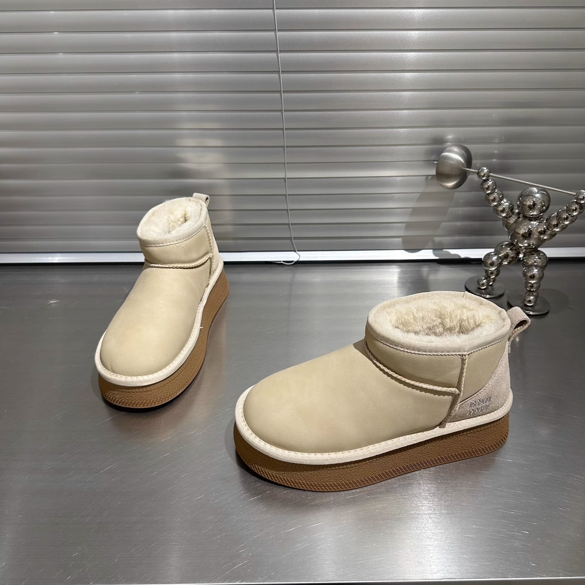 Free shipping Designer Boots Thick soled snow boots for women in winter with added fleece thick insulation anti slip cotton boots maroon