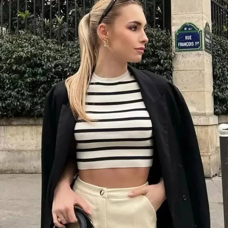 Vintage Women Y2K Stripped Cropped T-shirts for Girls Slim Knitted Short Tees Sweet Tops Chic Clothes dongdumaoyi