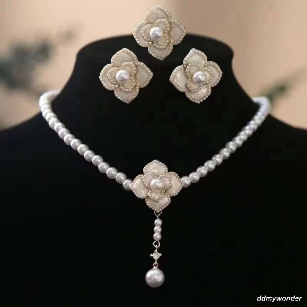 French Style Pearl Necklace Elegant Camellia Petal Collarbone Chain Bridal Choker Wedding Dress Evening Gown Three-Piece Set ddmywonder ddmywonder