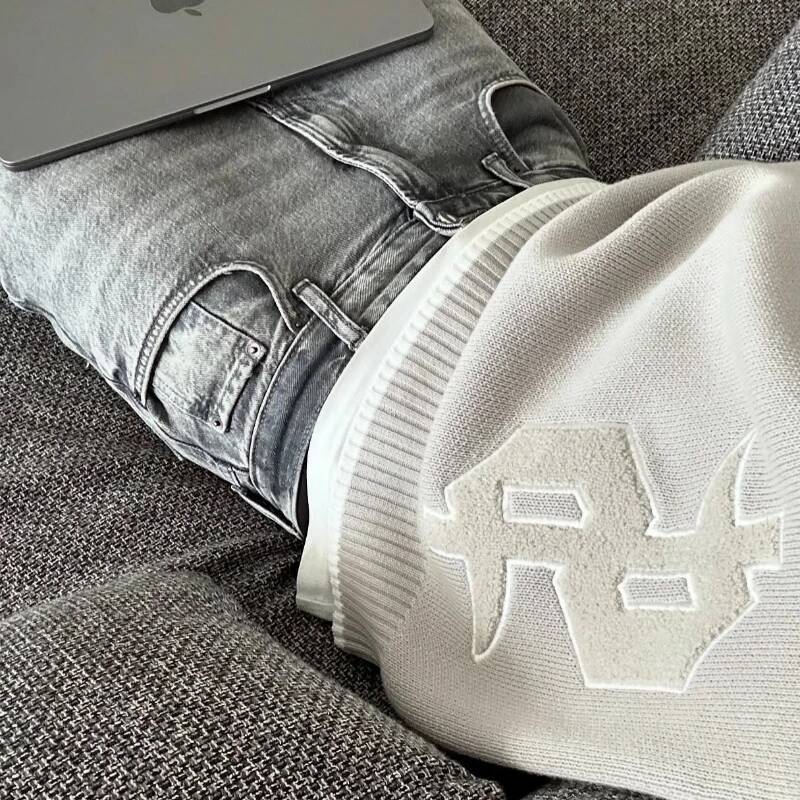Y2K Grey Long Sleeve Sweater Dollar Gothic Embroidery Pullover Goth Retro Casual Streetwear Old Money Men Boxy Knitted Clothing dongdumaoyi