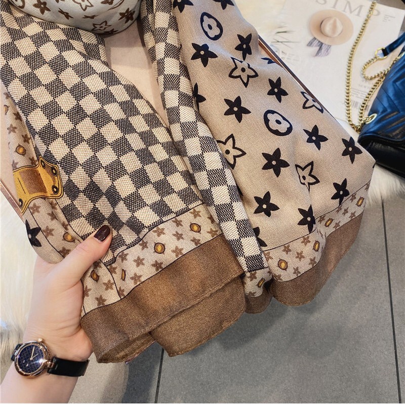Plaid Scarf for Women, Autumn and Winter Fashionable Warm New Neck Scarf, Korean Style Printed Large Shawl