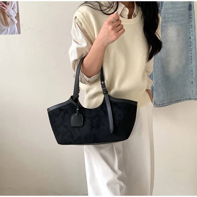 Handbag Autumn And Winter Suede Frosted Shoulder Bag High quality Pu Niche Design Splicing Large Capacity Travel Bag Autumn New Designer Bag