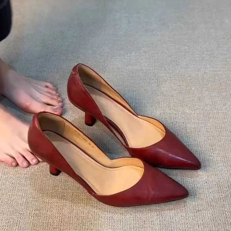 Fashion High Heels Spring New Pointed Head Shallow Mouth Set Foot Soft Sole Antislip Wearresistant Single Shoes W250910