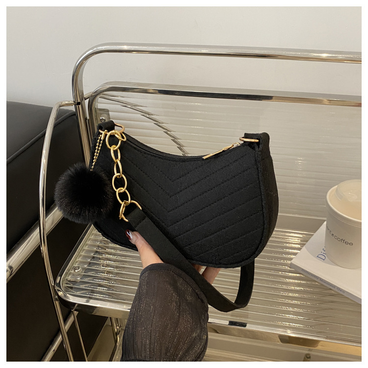 Solid Color Free Shipping Pom Pom Women S Bag Summer New Luxury Bag Fresh Felt Underarm Bag Embossed Fashion Single Shoulder Stylish Small Designer Ba