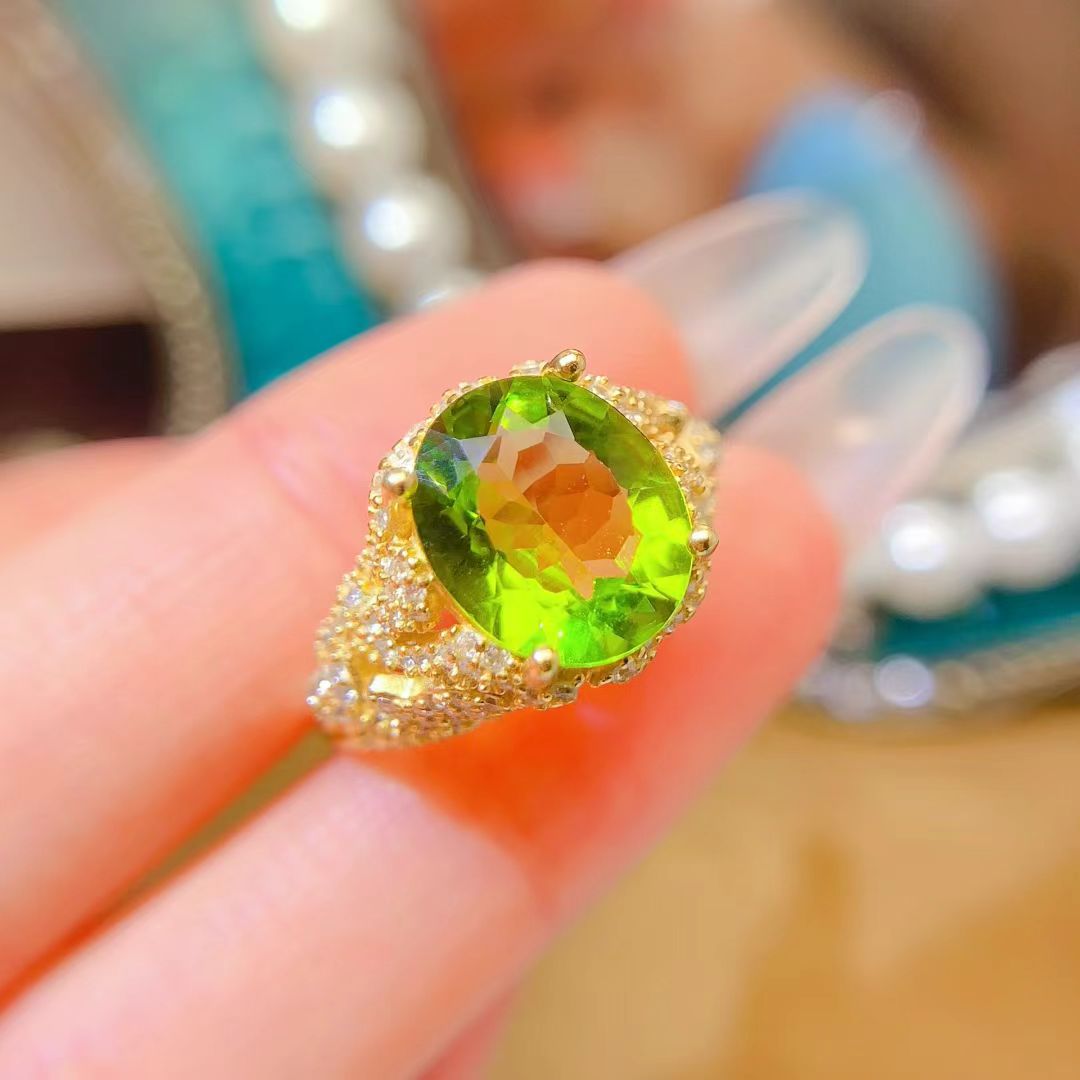 Luxury 925 silver gemstone ring natural peridot ring 9mm*11mm 4ct VVS grade genuine peridot silver jewelry
