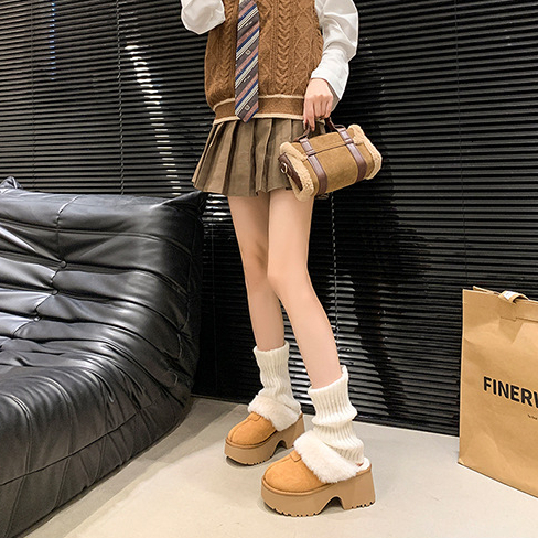 Designer Shoes Baotou Platform Cotton 2025 new for Women Outdoor Wear Thick Casual Fleece Lined High Heel Furry Slippers