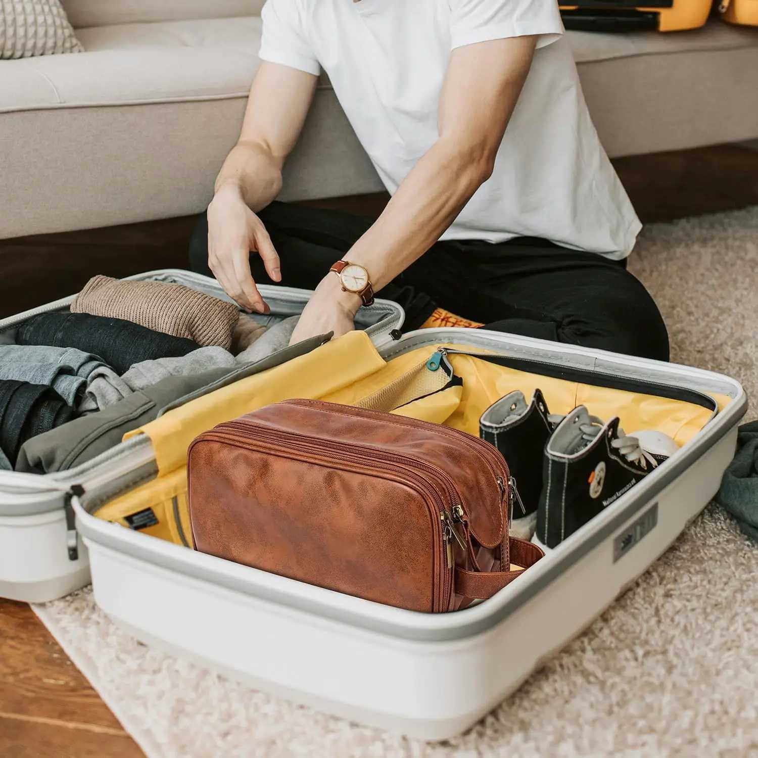 1Pc Travel Toiletry Bag for MenLarge Shaving Dopp Kit Waterresistant Bathroom Toiletries Organizer PU Leather Cosmetic BagsXJ250910
