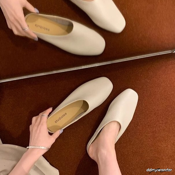 The 2025 New Style Of Cowhide Women's Closed Designer Beach Sandals Half For Outdoor Wear Fairy-Like Flat Slippers On Mules ddmywonder ddmywonder