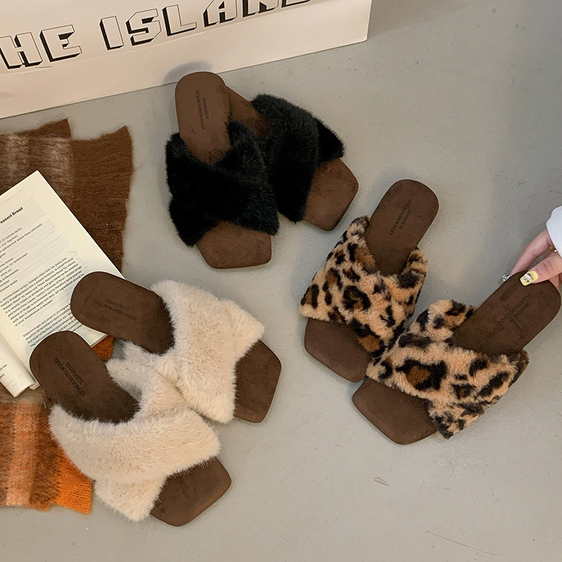 French square toe cross strap women's fur slippers for autumn and winter designer shoes for outdoor wear large cotton slippers for lazy people wo