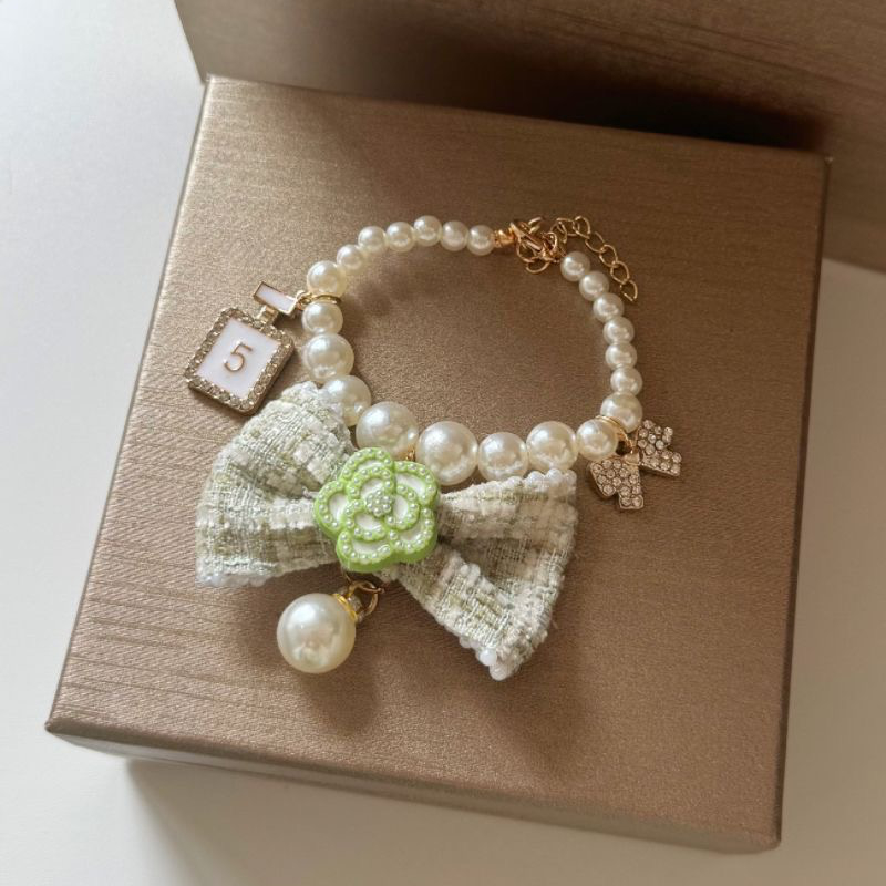 Luxury Dog Pearl Necklace Fancy Pearls Jewelry with Big Bows Charm Cute Wedding Collar Girl Costume Outfits Accessories for Small Dogs Puppy Cat E13