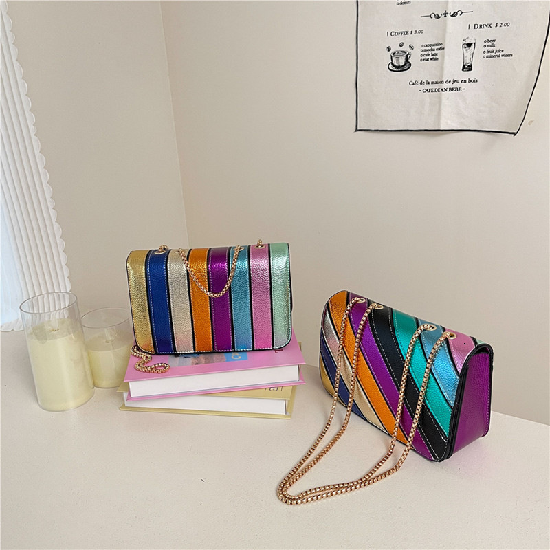 2025 Autumn New Korean Edition Fashion Light Luxury Style, niche design, versatile and atmospheric women's shoulder bag, designer bag