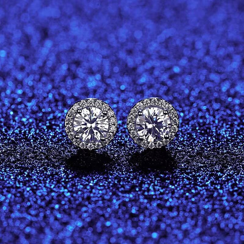 Classic 925 Sterling Silver Earrings Jewelry Sparkling Diamond Moissanite Stud Earrings for Women