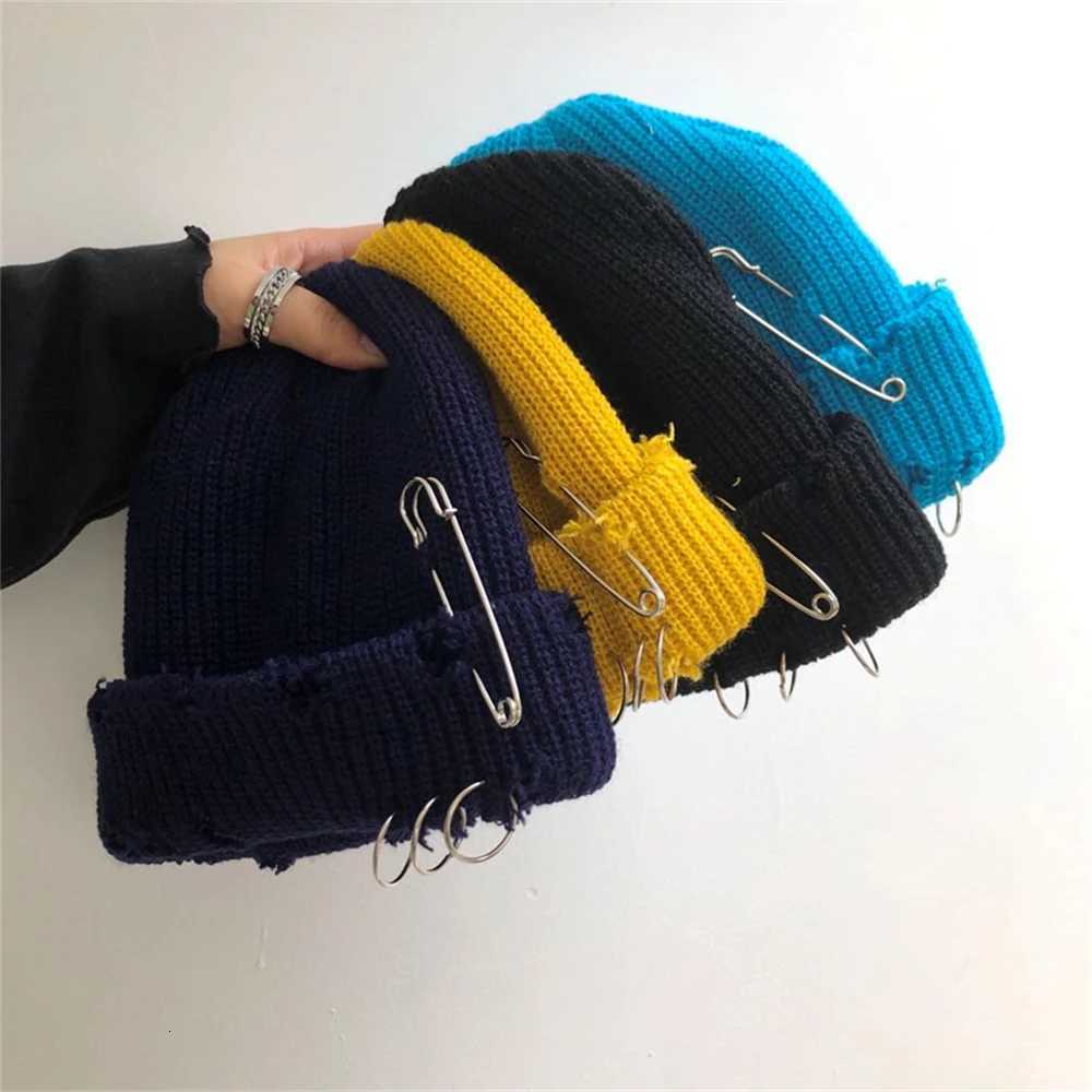 Unisex Autumn Winter Hip Hop Hole Hat Grinding Knitted Bonnets Hats Metal Pin Briml Hats Beanie Outdoor Melon C StreetwearXJ250910