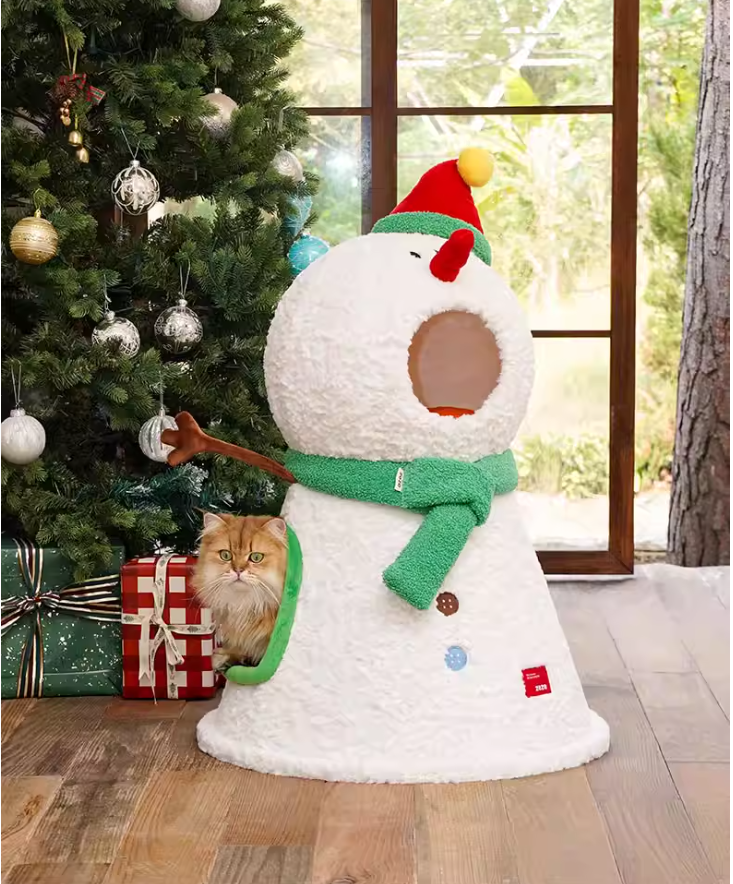 Charming Snowman Style Universal Indoor Cat Bed Featuring a Fun Climbing Area