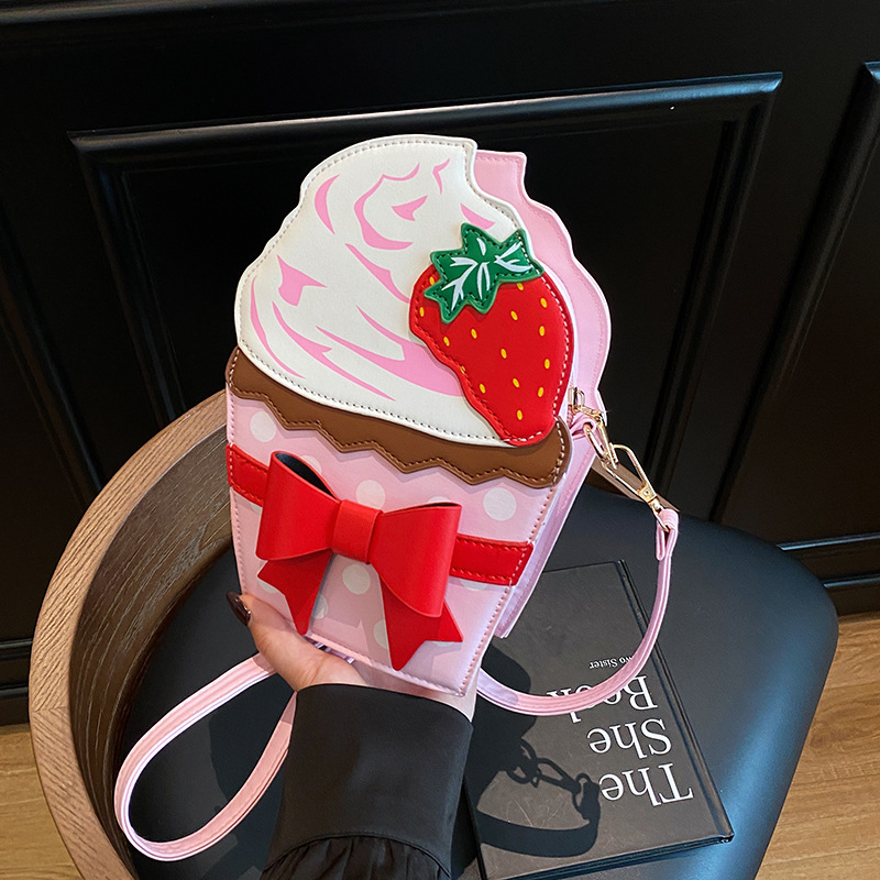 2025 autumn new cute strawberry cake bag, niche design, versatile and trendy, bow tie women's shoulder bag, designer bag