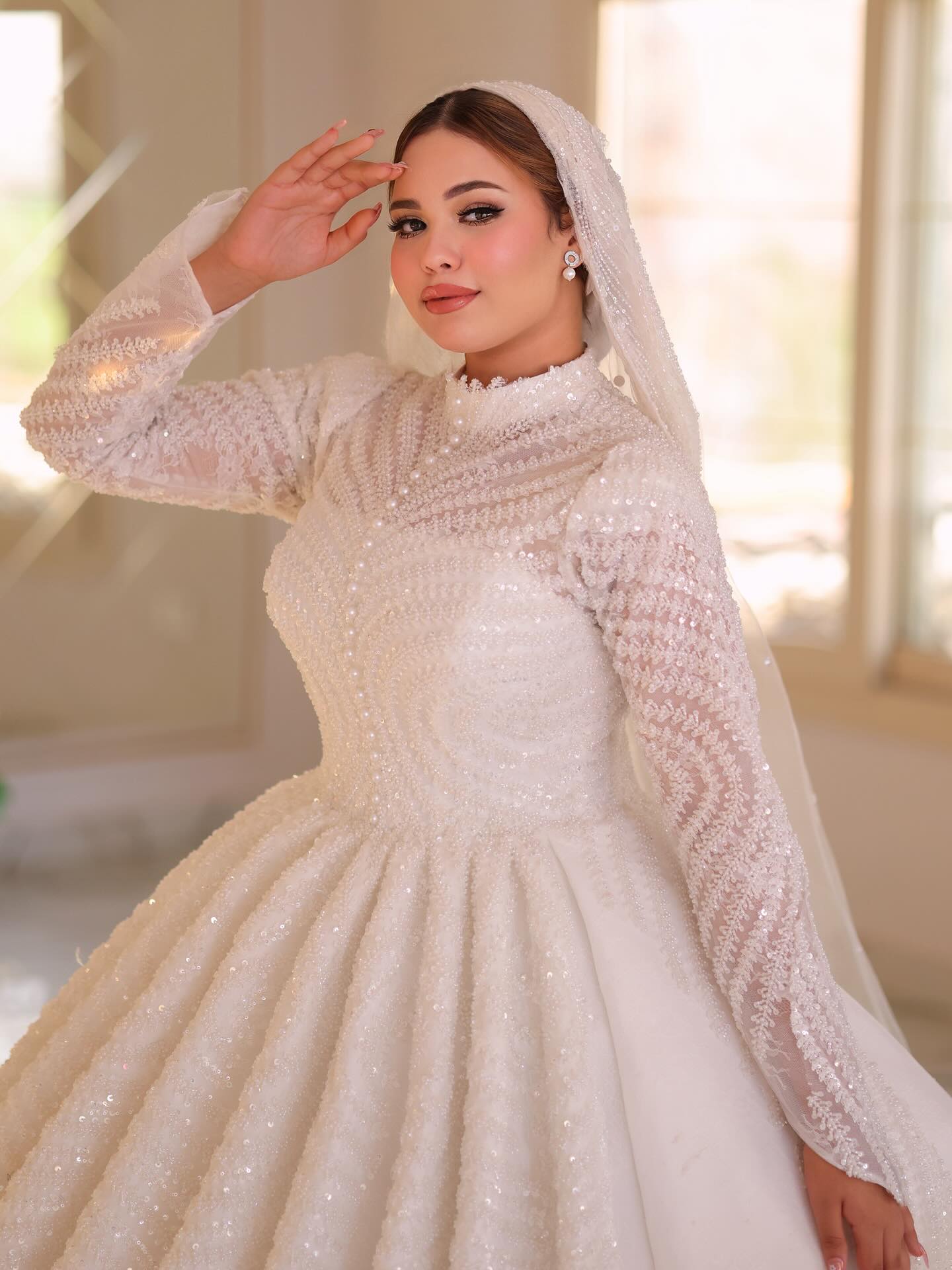 Vintage A Line Wedding Dresses For Women Sequins Beaded Lace Bridal Gown High Collar Long Sleeves Sweep Train Dress Vestido De Novia