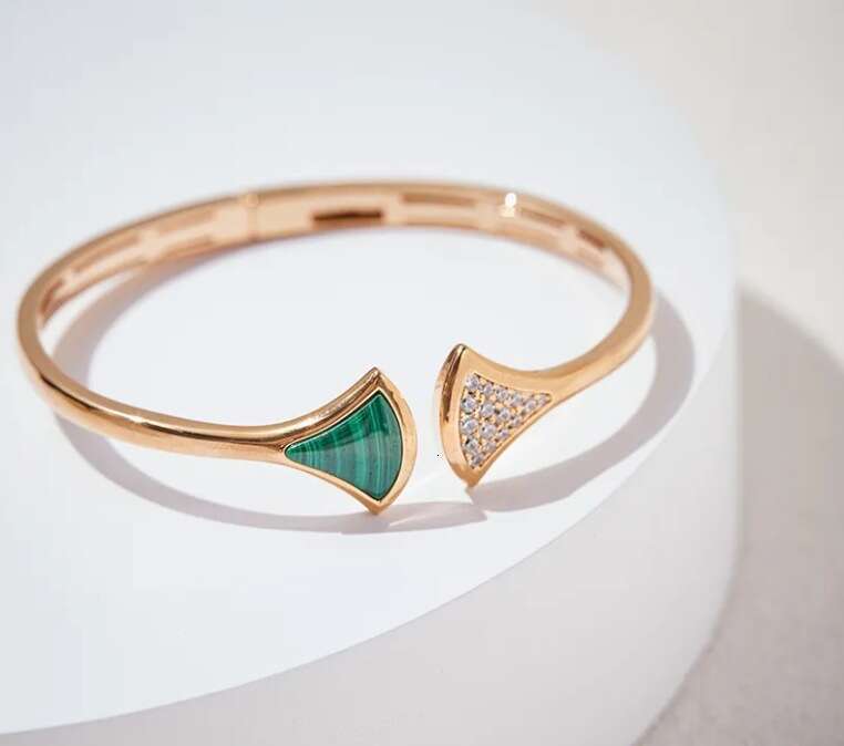 High-Value Natural White Mother-of-Pearl Malachite Fan-Shaped Light Elegant Fan Fashionable OL Niche Bracelet