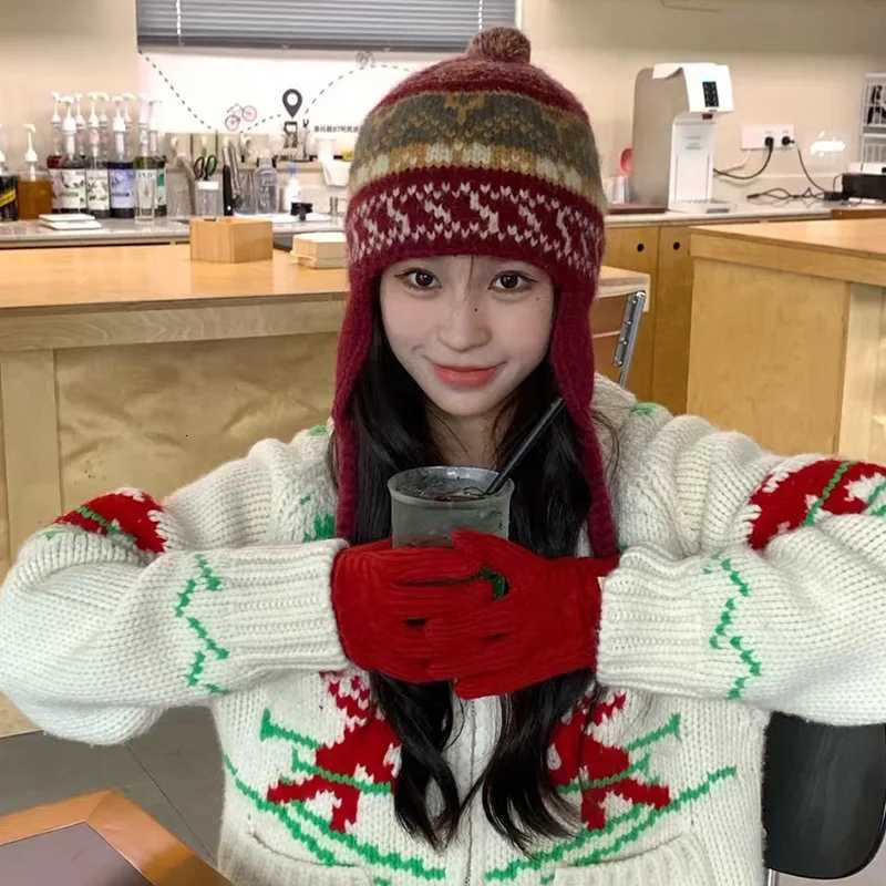 Janese Retro Jacquard Niche Wool Blended Pulr Flying Hat Unisex Winter Warm Ear Protector Knitted Lace Bomber Hats GorrasXJ250910
