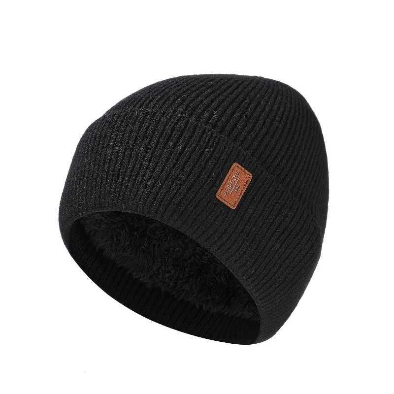 New Unisex Winter Hat Add Fece Warm Stylish Soft Beanie Hat For Men Wen Outdoor Thicken Ski Sports Knitted Hat G250910