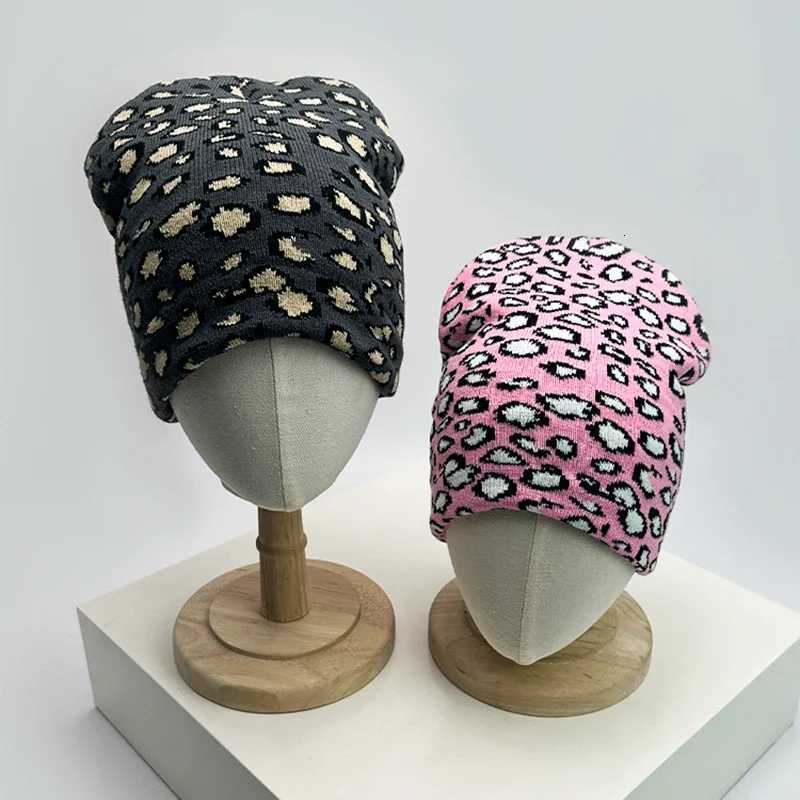 Autumn and Winter Leopard Speckles Wool Knitted Hats Personal Warm Retro Beanies Versatile Hip Hop Fashion ins Niche StreetXJ250910